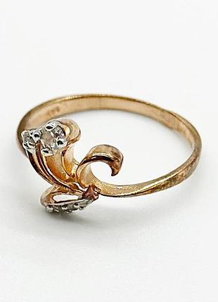 Серебряное кольцо с фианитами, размер 15,0, вес: 1.3 г