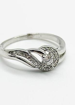 Серебряное кольцо с фианитами, размер 17,5, вес: 2.8 г
