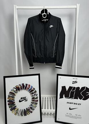 Оригінальний, жіночий бомбер nike