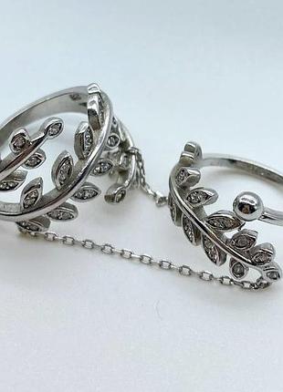 Серебряное кольцо с фианитами, размер 16,0, вес: 6.5 г