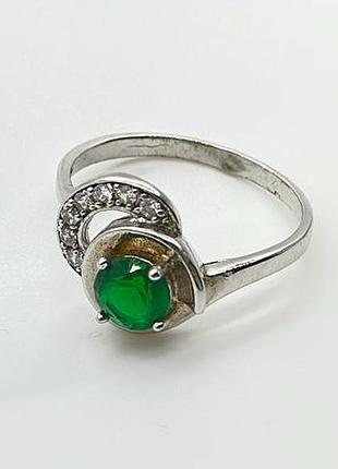 Серебряное кольцо с фианитами