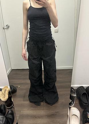 Штани парашути bershka
