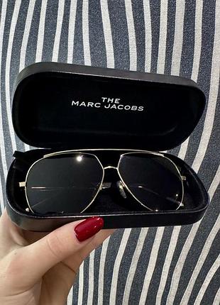 Сонцезахисні жіночі окуляри the marc jacobs(оригінальні) з блакитною лінзою,мають uv захист,розмір лінзи 58мм