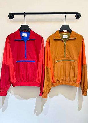 Куртка жіноча