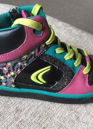 Яркие кожаные хайтопы высокие кроссовки от clarks размер uk 2.5f