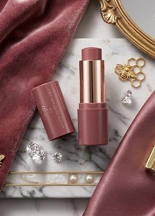 Румʼяна defiance beauty silk peptide blush у відтінку soft mauve