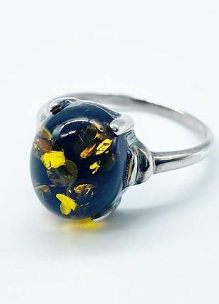 Серебряное кольцо со вставкой янтарь