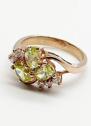 Серебряное кольцо со вставкой фианит