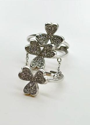 Серебряное кольцо с фианитами, размер 16,0, вес: 5.3 г