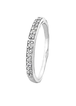 Серебряное кольцо с фианитами, размер 15,0, вес: 1.4 г