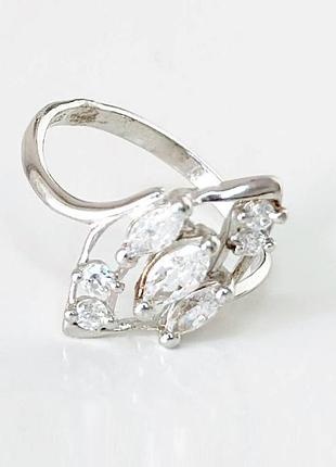 Серебряное кольцо с фианитами