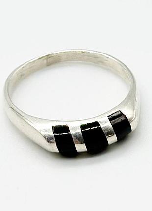 Серебряное кольцо