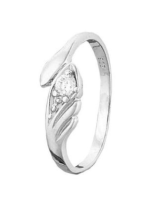 Серебряное кольцо с фианитами, размер 15,5, вес: 1.1 г