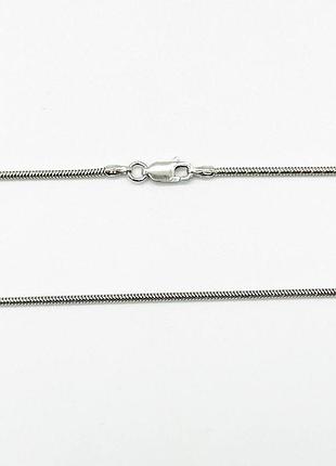 Серебряная цепочка покрытая родием, снейк круглый с насечкой (934), размер 55 см x 0,15 см, вес: 5.8 г