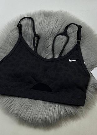 Топ nike pro