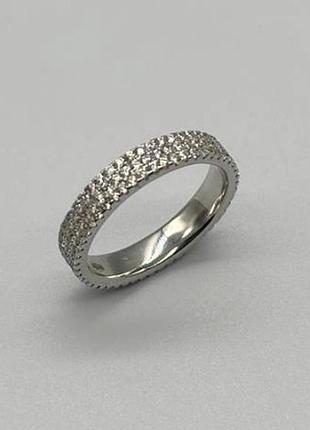Серебряное кольцо с фианитами, размер 16,0, вес: 2.8 г