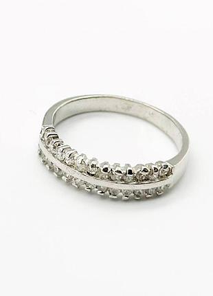 Серебряное кольцо со вставкой фианит, размер 17,8, вес: 2.7 г 18,5