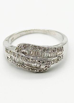 Серебряное кольцо со вставкой фианит