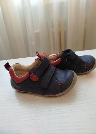 Шкіряні черевики для хлопчика clarks розмір 5 на устилка 12,5-13см