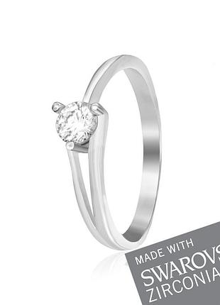 Серебряное кольцо с цирконием swarovski zirconia, размер 16,0, вес: 1.0 г