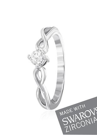 Серебряное кольцо с цирконием swarovski zirconia, размер 17,0, вес: 1.4 г