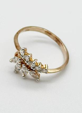 Серебряное кольцо с фианитами, размер 17,0, вес: 1.7 г