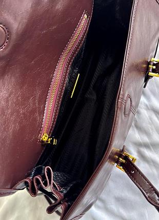 Сумка премиум medium leather shoulder chocolate/gold 10
