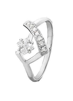 Серебряное кольцо с фианитами, размер 17,0, вес: 2.0 г
