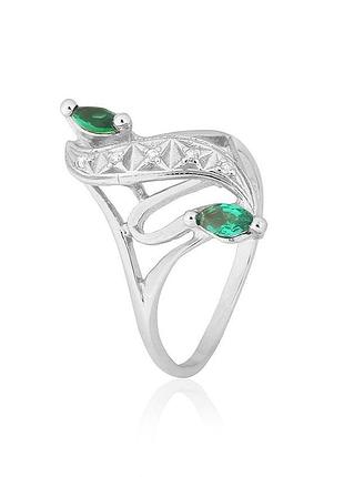 Серебряное кольцо с изумрудными фианитами, размер 18,0, вес: 2.2 г