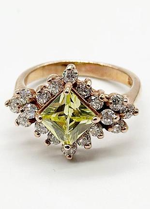 Серебряное кольцо со вставкой фианит