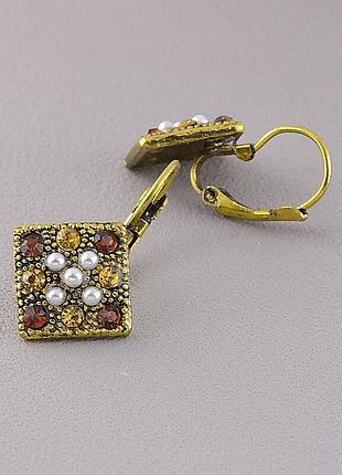 051658 серьги 'fashion' сrystal бижутерный сплав7,11 г.