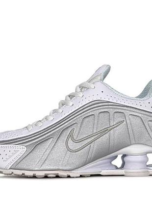 N*ke women's shox r4 white silver