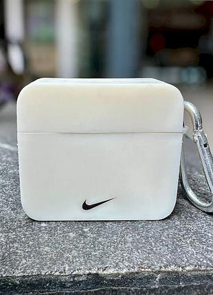 Силиконовый 3d чехол для наушников apple airpods pro 1/2 nike