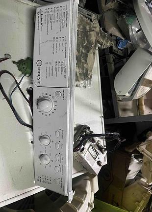Б/у модуль управления стиральной машинки indesit iwsc61051 code21501175301 s/n1447700034 pcb1447500787