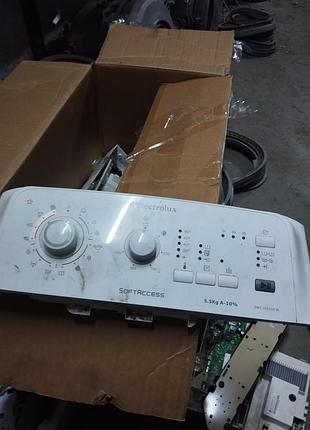 Б/у модуль керування ewm1100 пральної машини electrolux ewt 105210 w та інші моделі. s/n: fc131013240 electrolux code: 132611010