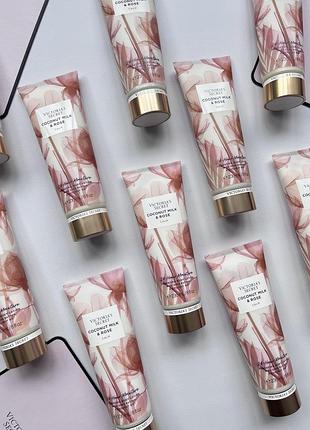 Лосьйон вікторія сікрет лосьон victoria's secret крем coconut milk and rose