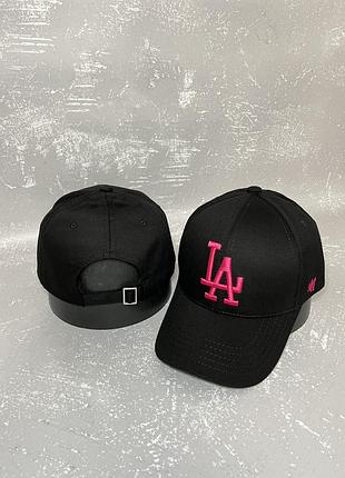 Черная кепка с розовой/малиновой вышивкой los angeles (la)