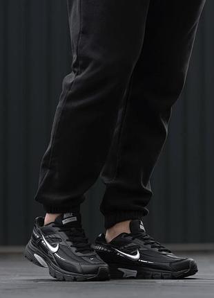 Nike initiator black