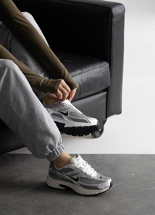 Nike initiator grey custom