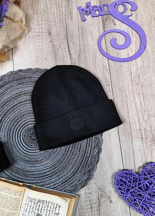 Женская шапка ugg вязаная демисезонная с отворотом чёрная размер 56-58