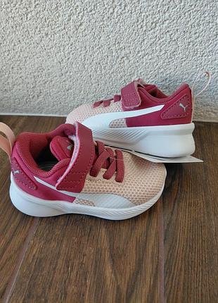 Кроссовки для девочки 3