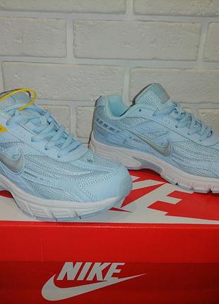 Кроссовки nike женские