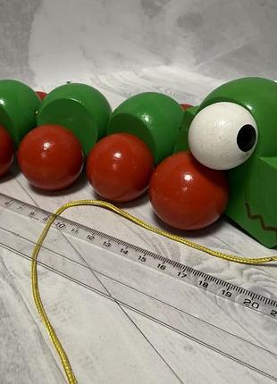 Деревянная игрушка каталку в виде крокодила