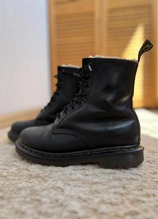 Dr. martens - шкіряні чорні черевики