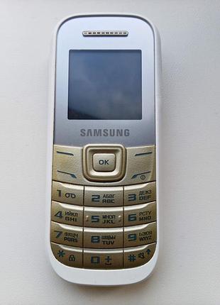 Телефон samsungсток-e1200 3