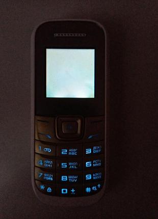 Телефон samsungсток-e1200 2