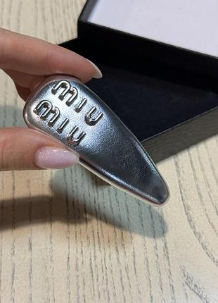 Заколка для волос miu miu в серебряном цвете