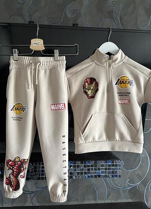 Спортивный костюм marvel lakers 3/4 года