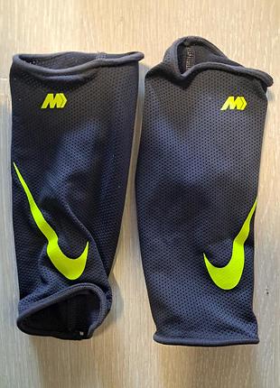 Футбольные держатели щитков nike
