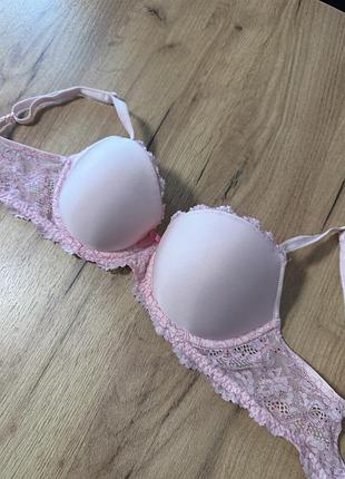 Бюстгальтер жіночий  вікторія сікрет victoria victoria’s secret з дефектом